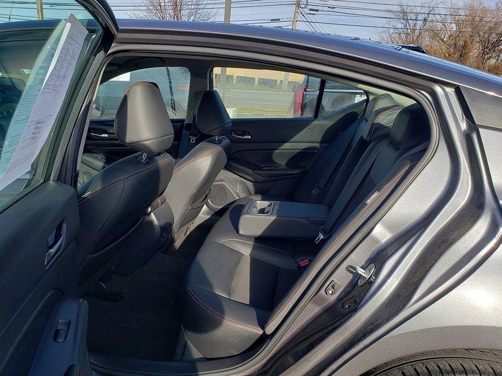 Used 2021 Nissan Altima 2.5 SR image 11