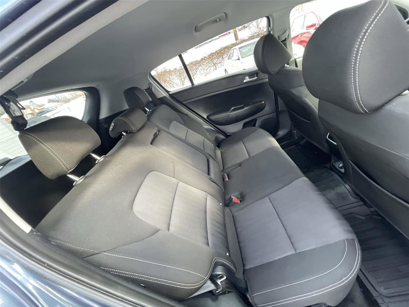 Used 2020 Kia Sportage LX image 20