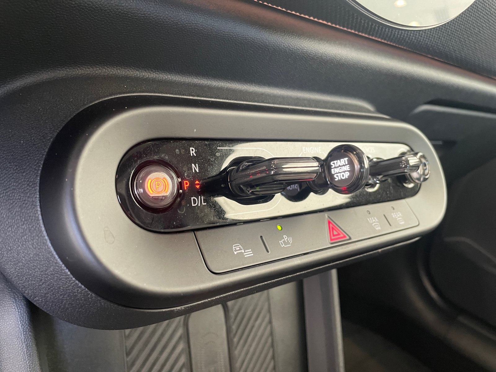 Used 2025 MINI Cooper S FWD image 30