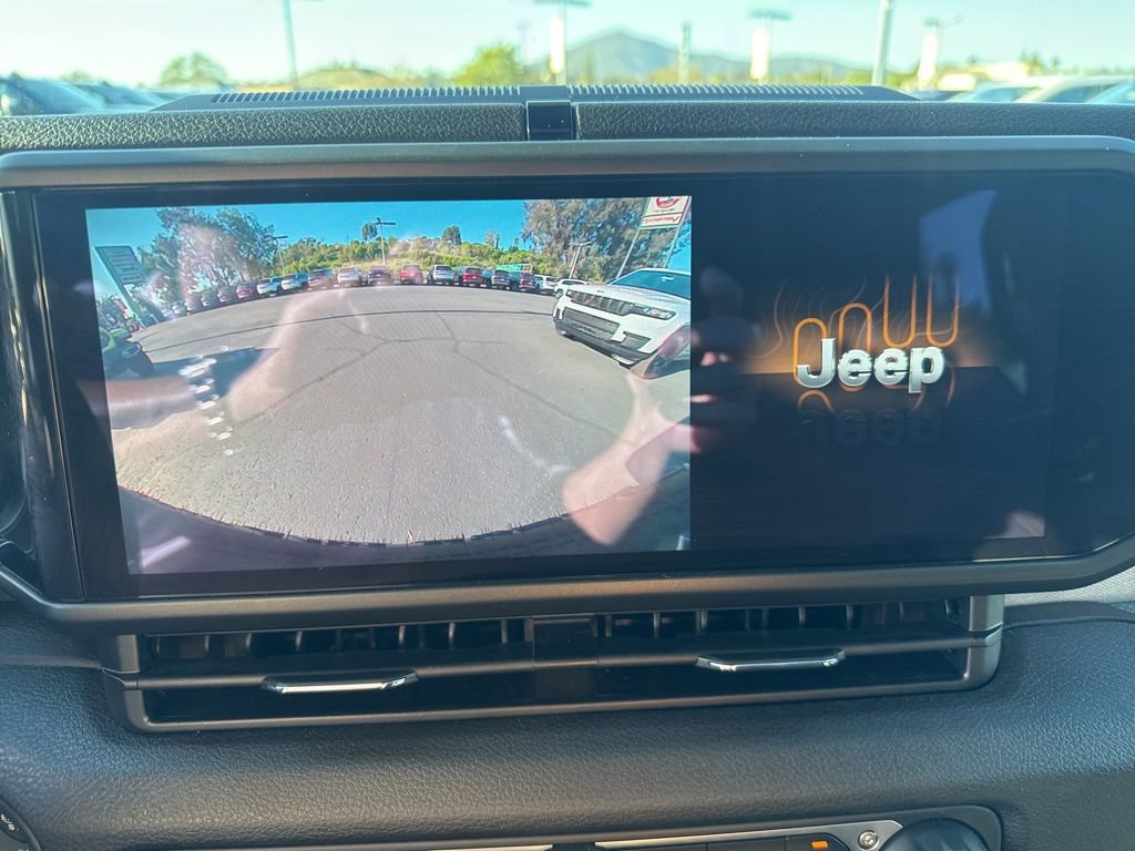 Certified 2025 Jeep Wrangler Willys 4xe image 21