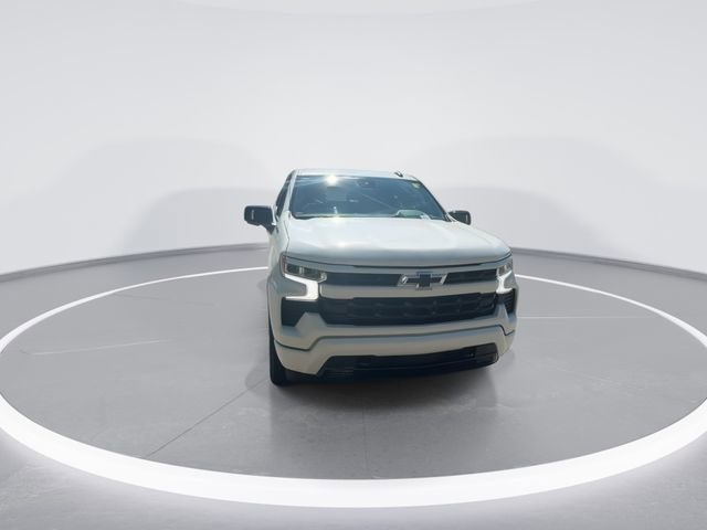 Used 2023 Chevrolet Silverado 1500 RST w/ Convenience Package II AWD/4WD image 2