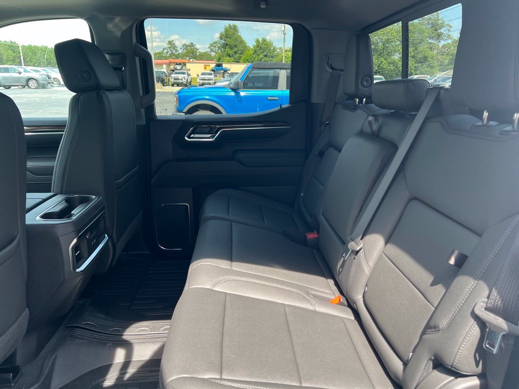New 2026 GMC Sierra 1500 Elevation w/ Elevation Premium Package AWD/4WD image 10
