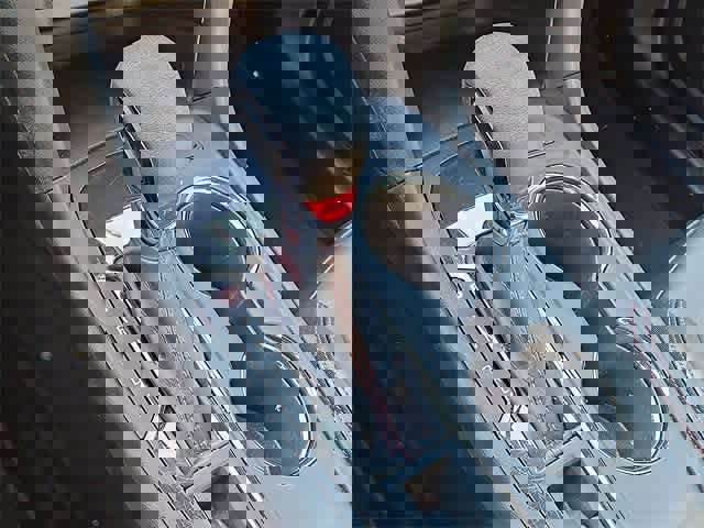 Used 2022 Chevrolet Equinox RS w/ RS Leather Package image 22