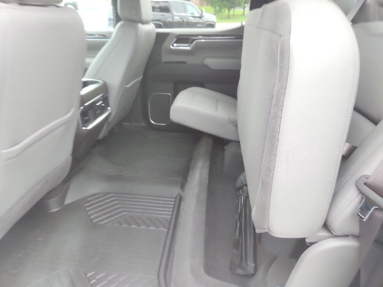 Used 2022 Chevrolet Silverado 1500 LTZ image 24