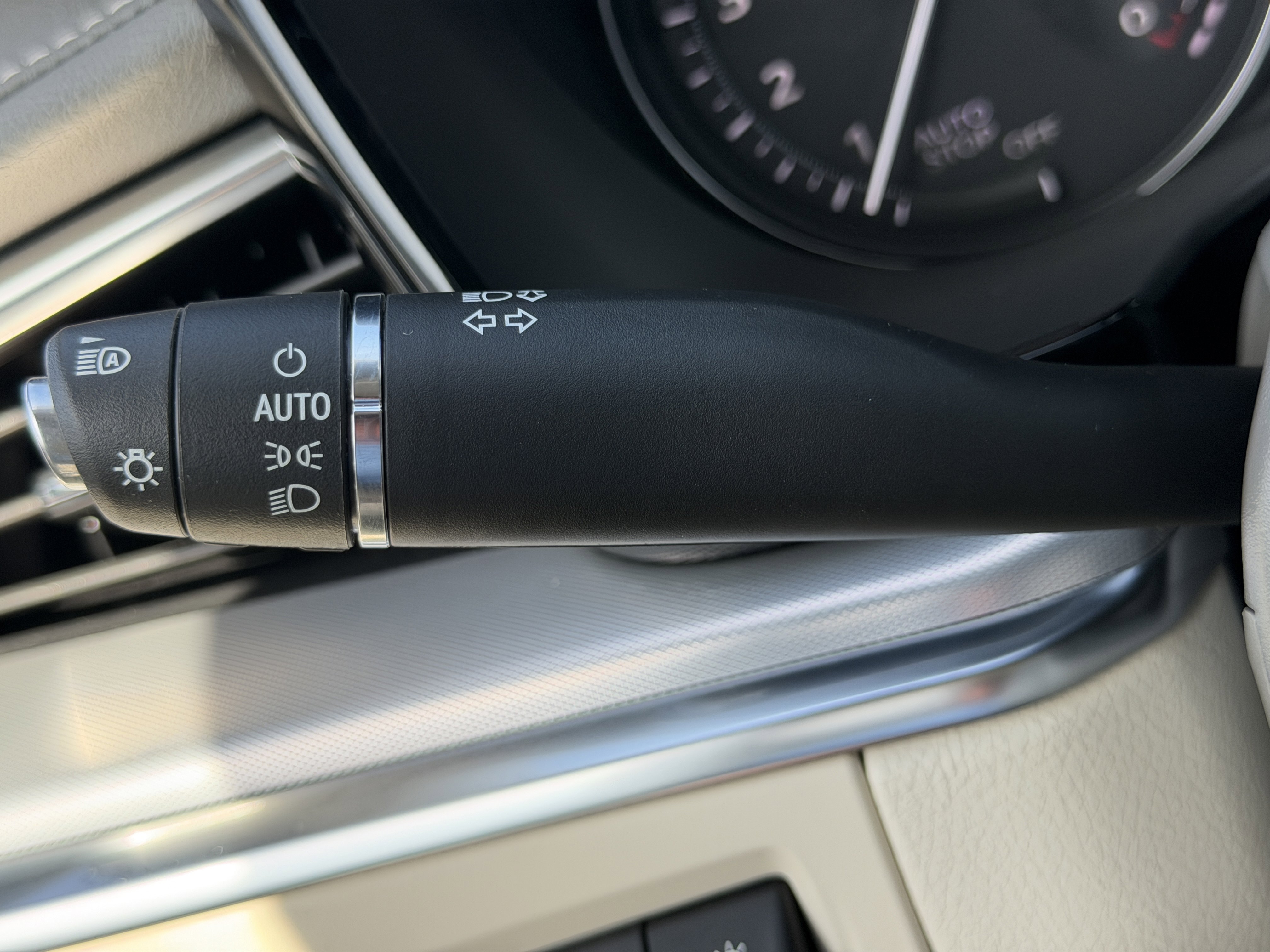 Certified 2024 Cadillac XT5 Premium Luxury w/ Technology Package image 28