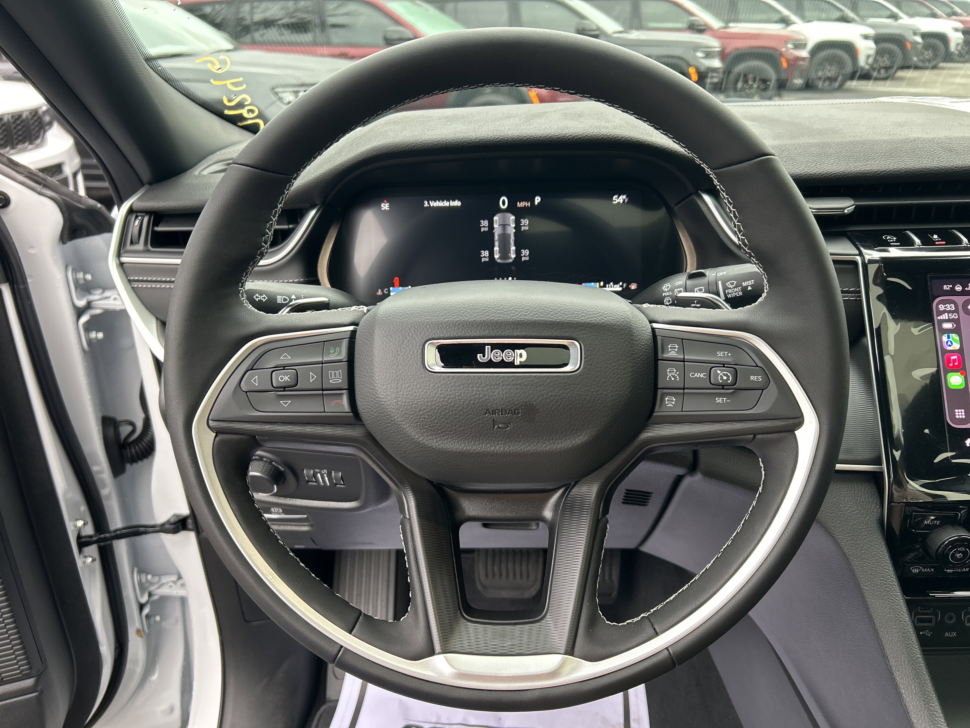 New 2025 Jeep Grand Cherokee Altitude image 19