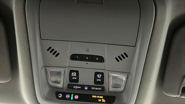 Used 2022 GMC Acadia AT4 w/ Technology Package AWD/4WD image 37