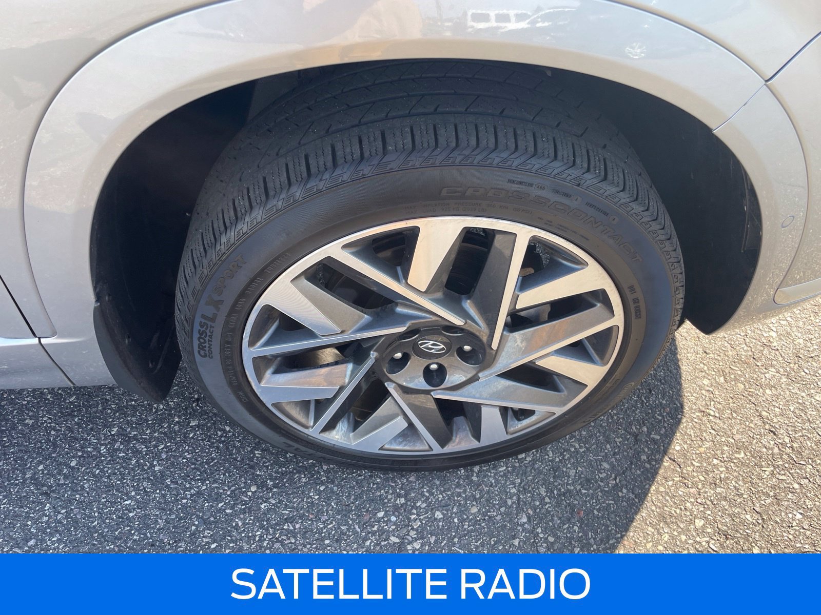 Used 2023 Hyundai Santa Fe Calligraphy AWD/4WD image 13