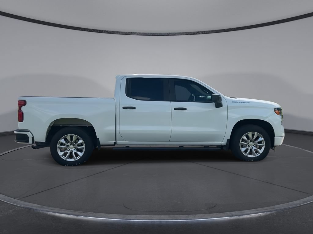 Used 2024 Chevrolet Silverado 1500 Custom RWD image 9