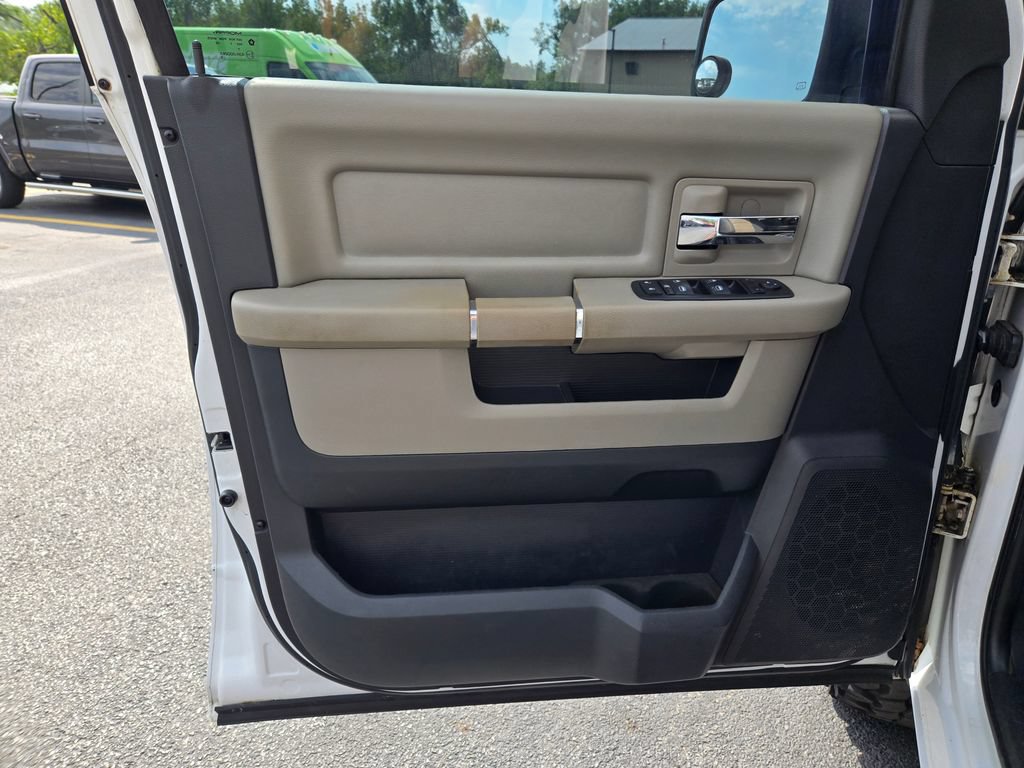 Used 2012 RAM 1500 Classic SLT AWD/4WD image 12