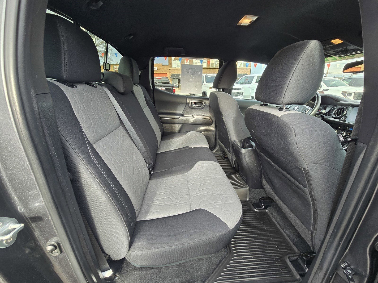 Used 2022 Toyota Tacoma TRD Off-Road image 22