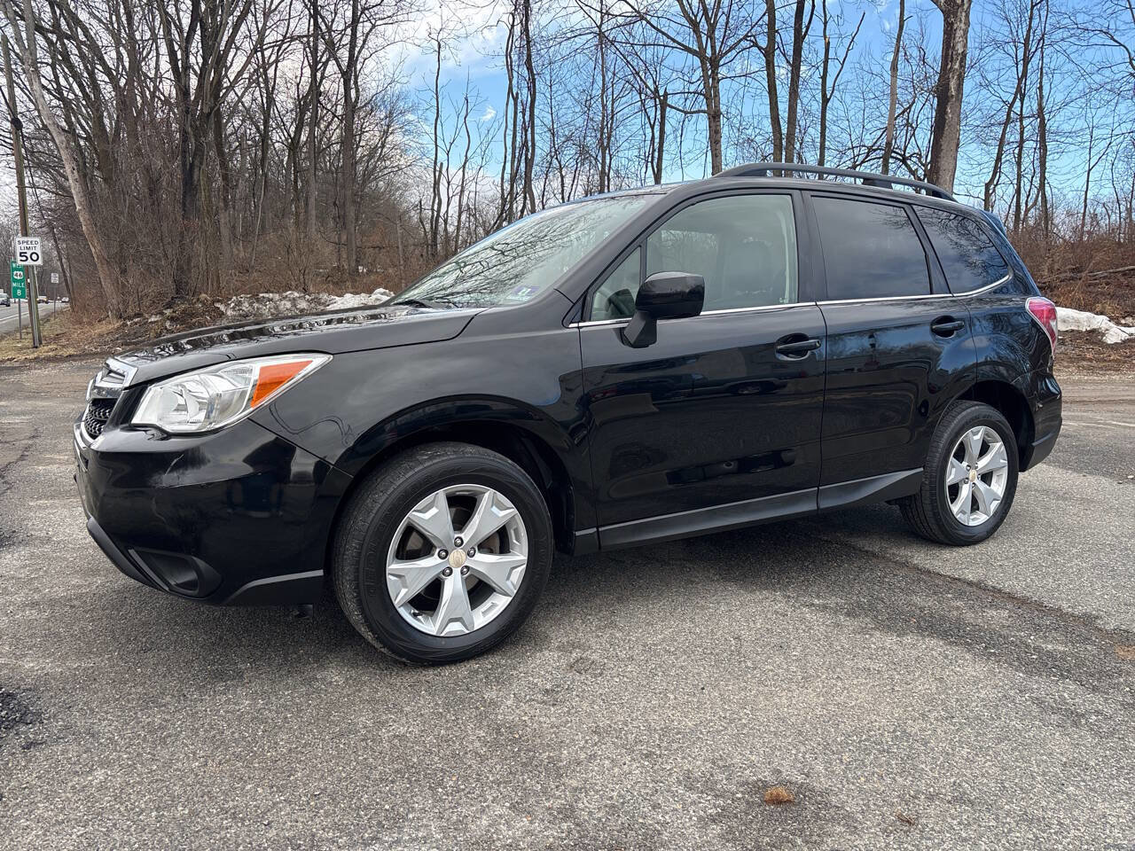 Used 2015 Subaru Forester 2.5i Limited AWD/4WD image 3
