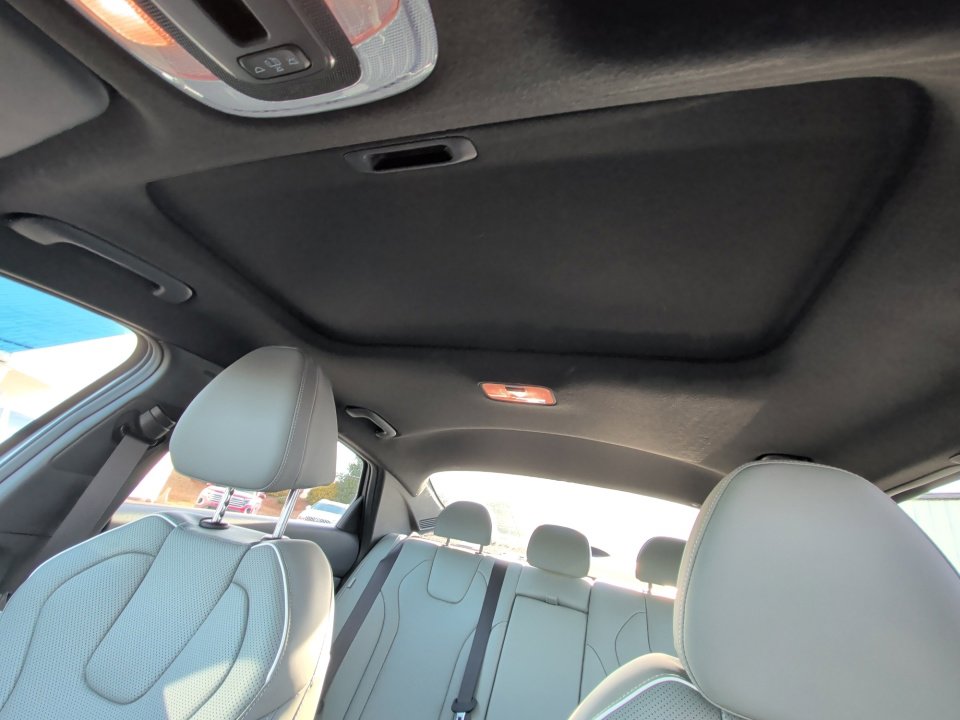 Certified 2025 Hyundai Elantra Limited image 21