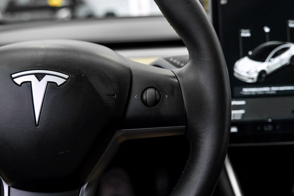 Used 2019 Tesla Model 3 Long Range RWD image 17