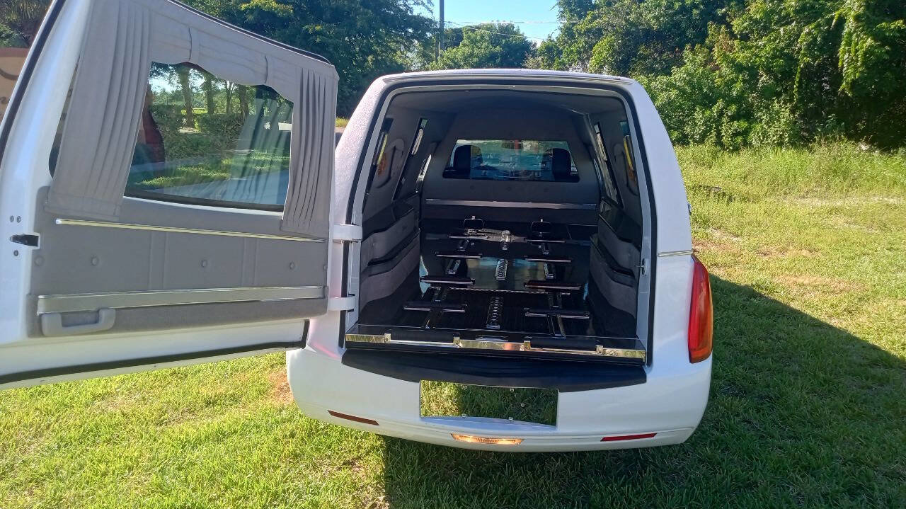 Used 2015 Cadillac XTS Hearse image 15