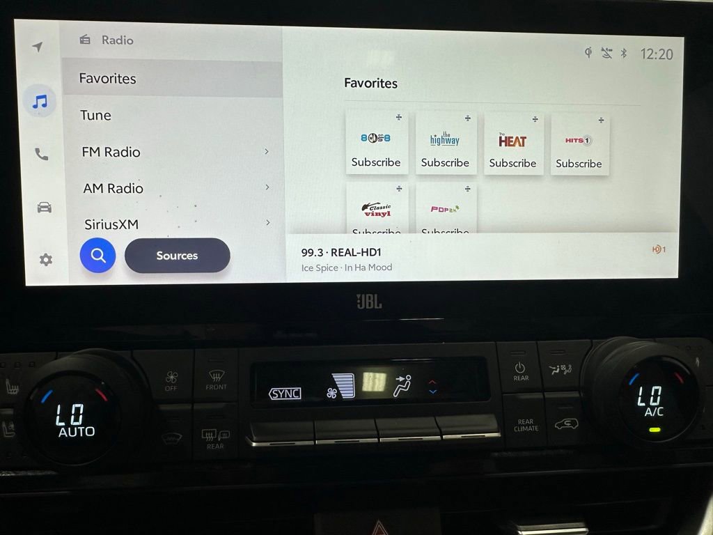 Used 2025 Toyota Grand Highlander AWD image 26