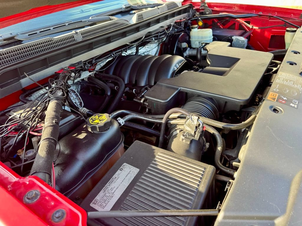 Used 2016 Chevrolet Silverado 1500 LTZ Z71 w/ LTZ Plus Package AWD/4WD image 43