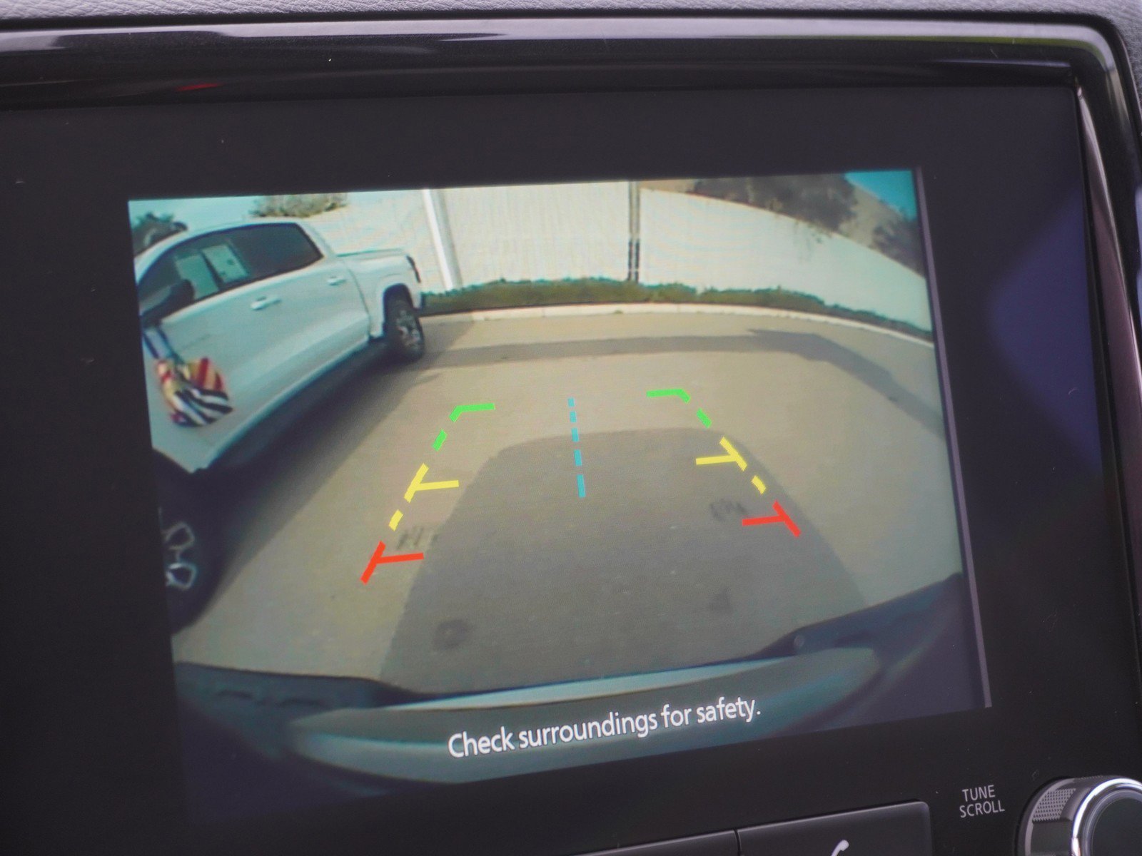 Used 2024 Nissan Frontier SV image 24