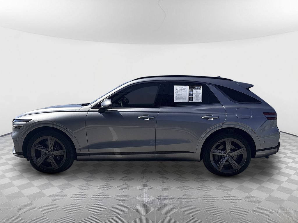 Used 2025 Genesis GV70 3.5T Sport w/ Sport Prestige Package AWD/4WD image 5