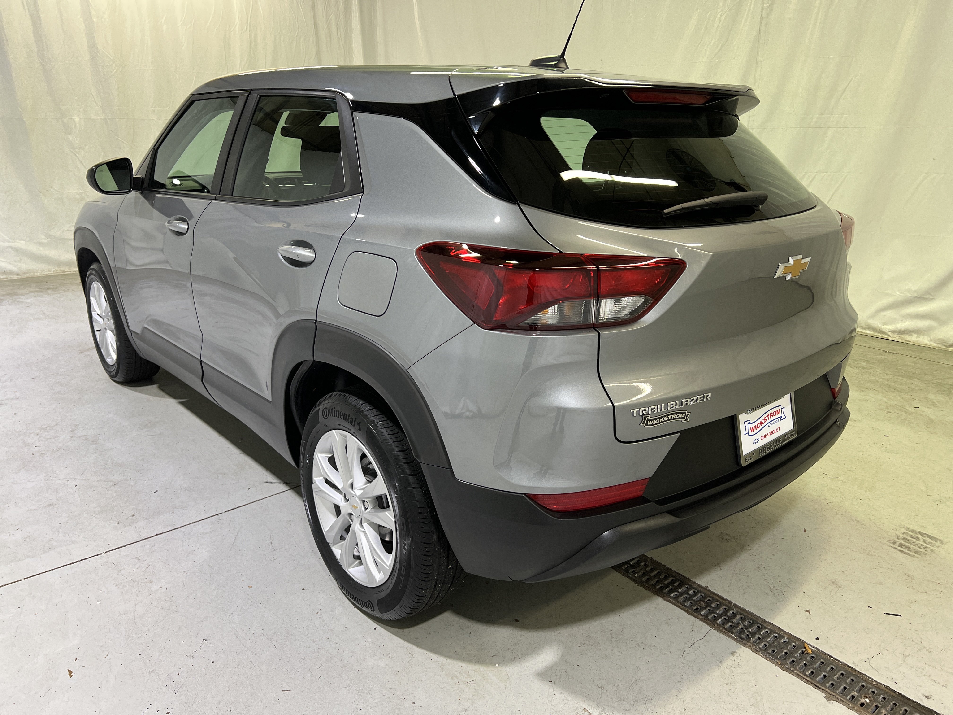 Used 2023 Chevrolet TrailBlazer LS FWD image 8
