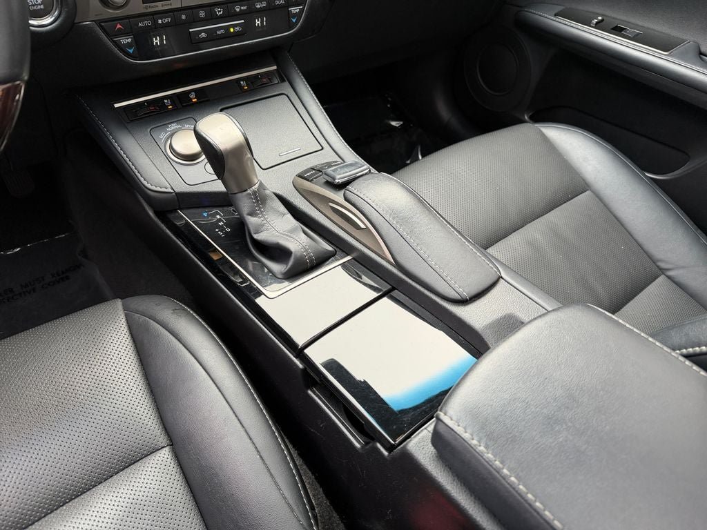 Used 2016 Lexus ES 350 w/ Navigation System Package FWD image 18