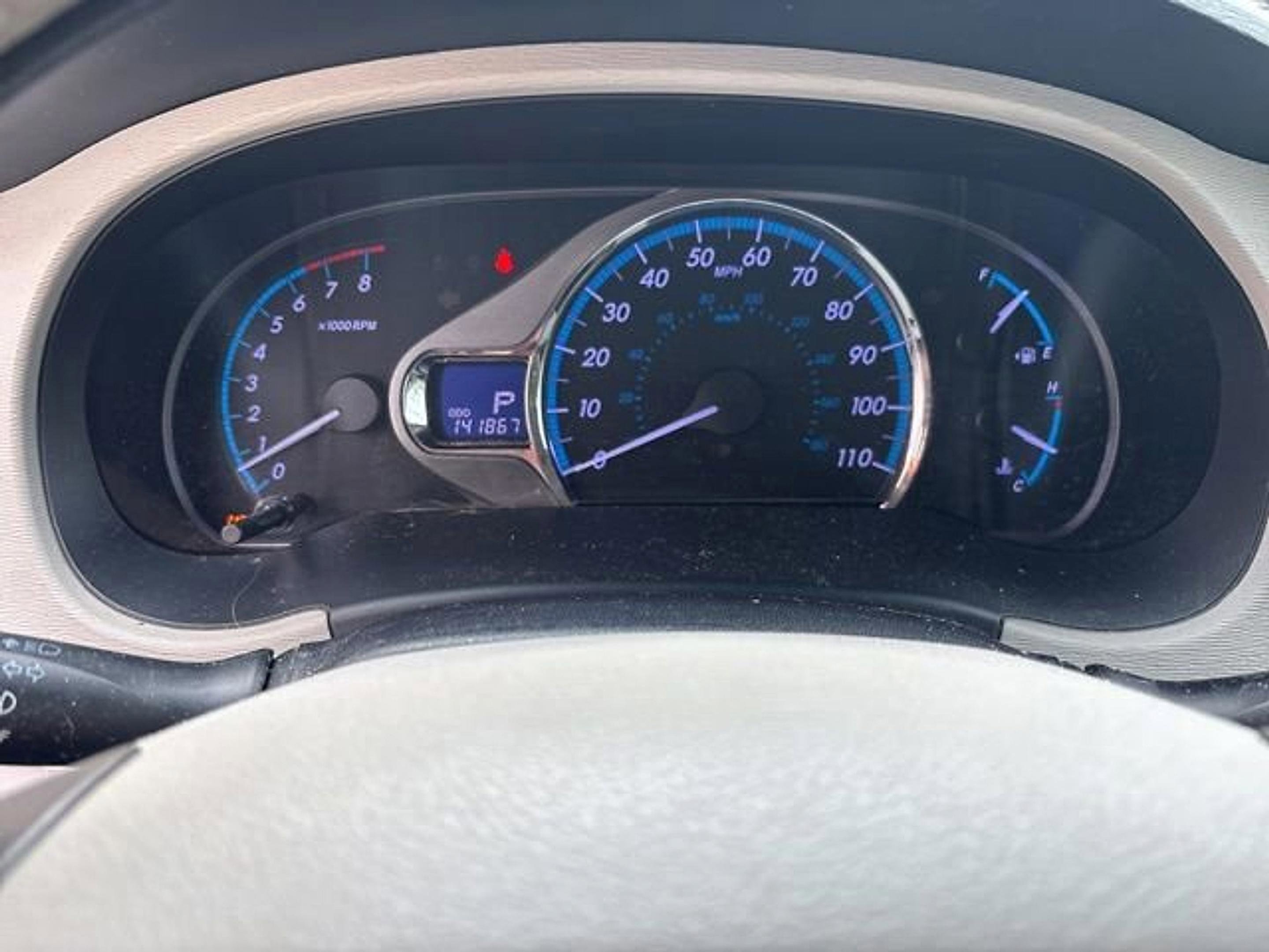 Used 2013 Toyota Sienna XLE FWD image 14