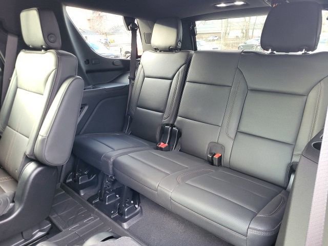 Used 2025 Chevrolet Tahoe High Country image 12