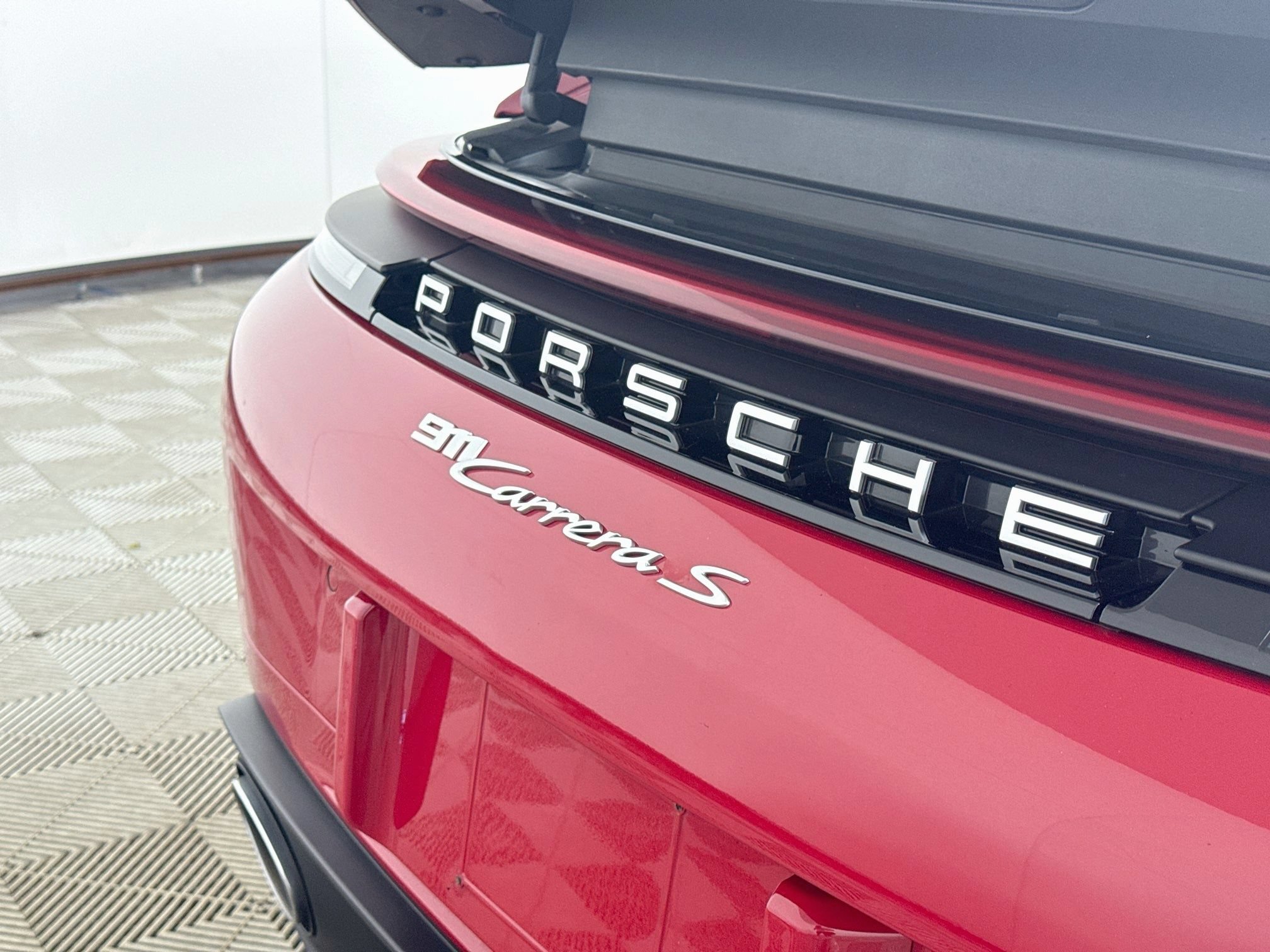 Certified 2025 Porsche 911 Carrera S RWD image 30