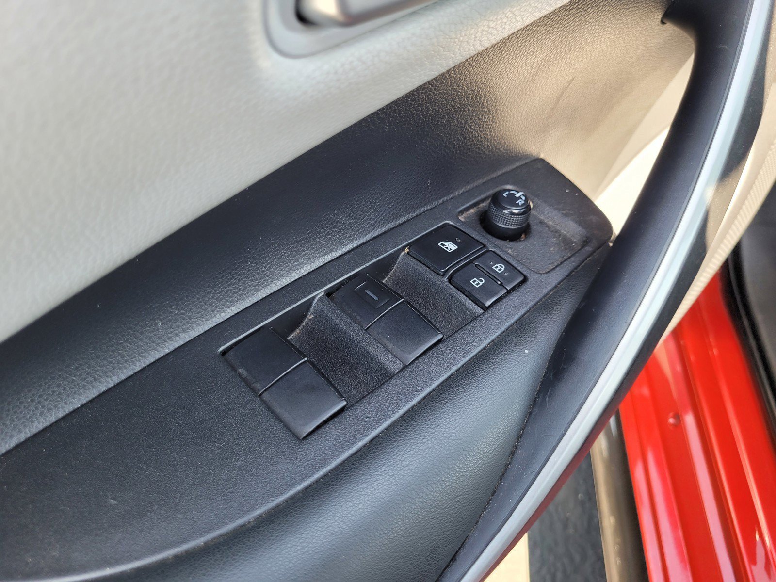 Used 2021 Toyota Corolla SE FWD image 27