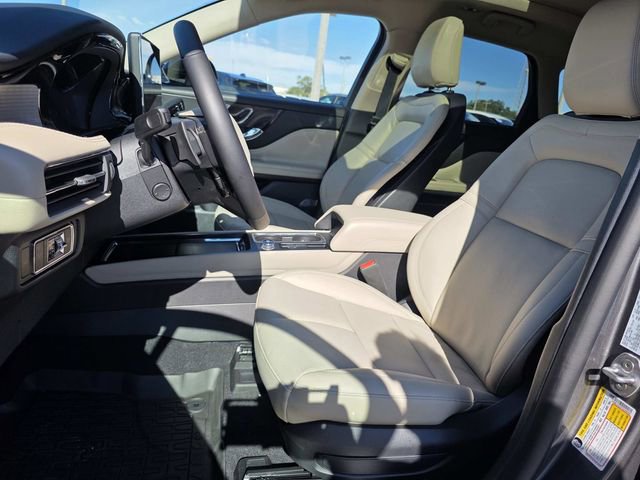 New 2026 Lincoln Corsair Premiere image 8