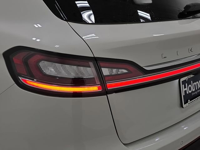 Certified 2022 Lincoln Nautilus Reserve w/ Equipment Group 201A image 29