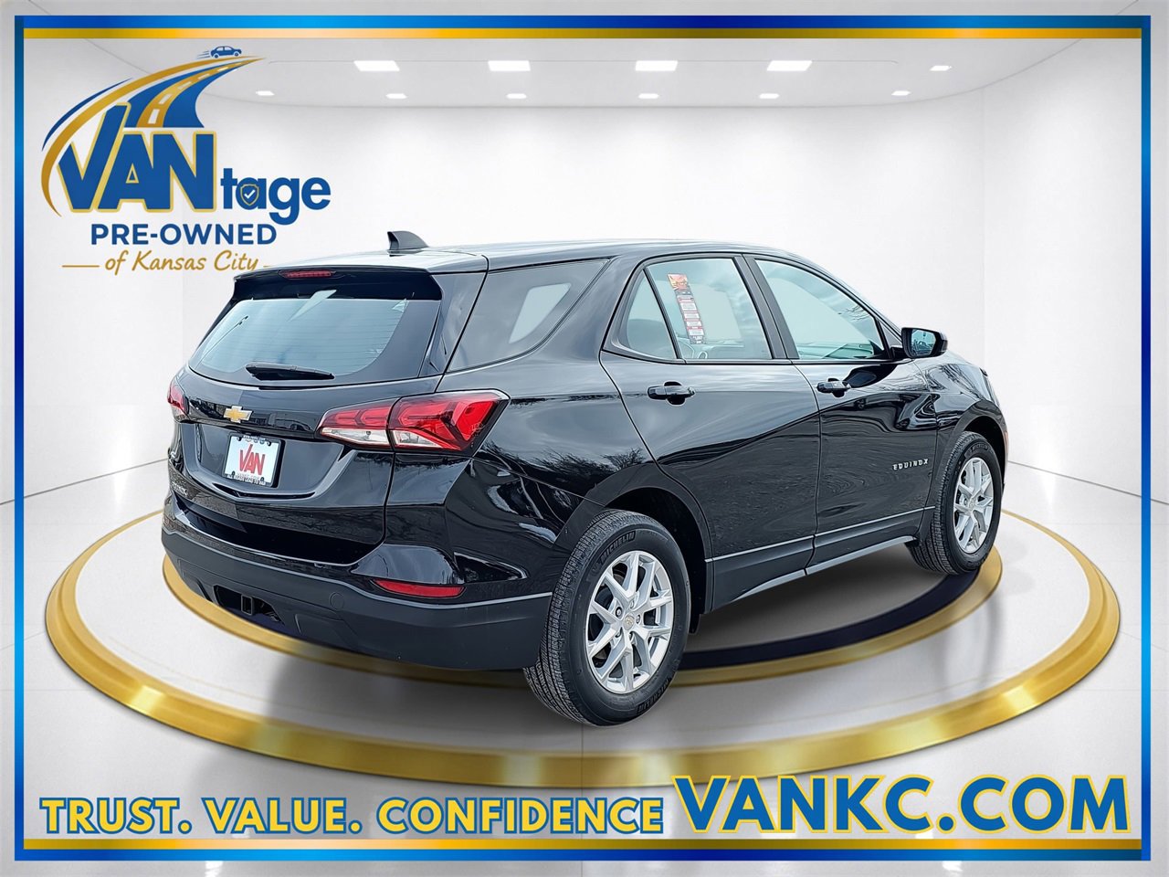 Used 2024 Chevrolet Equinox LS image 6