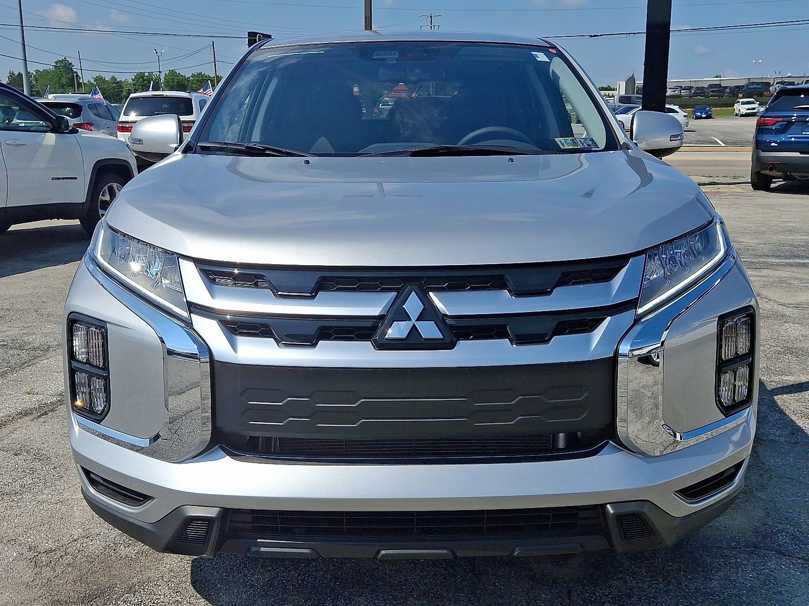 New 2025 Mitsubishi Outlander Sport SE image 3