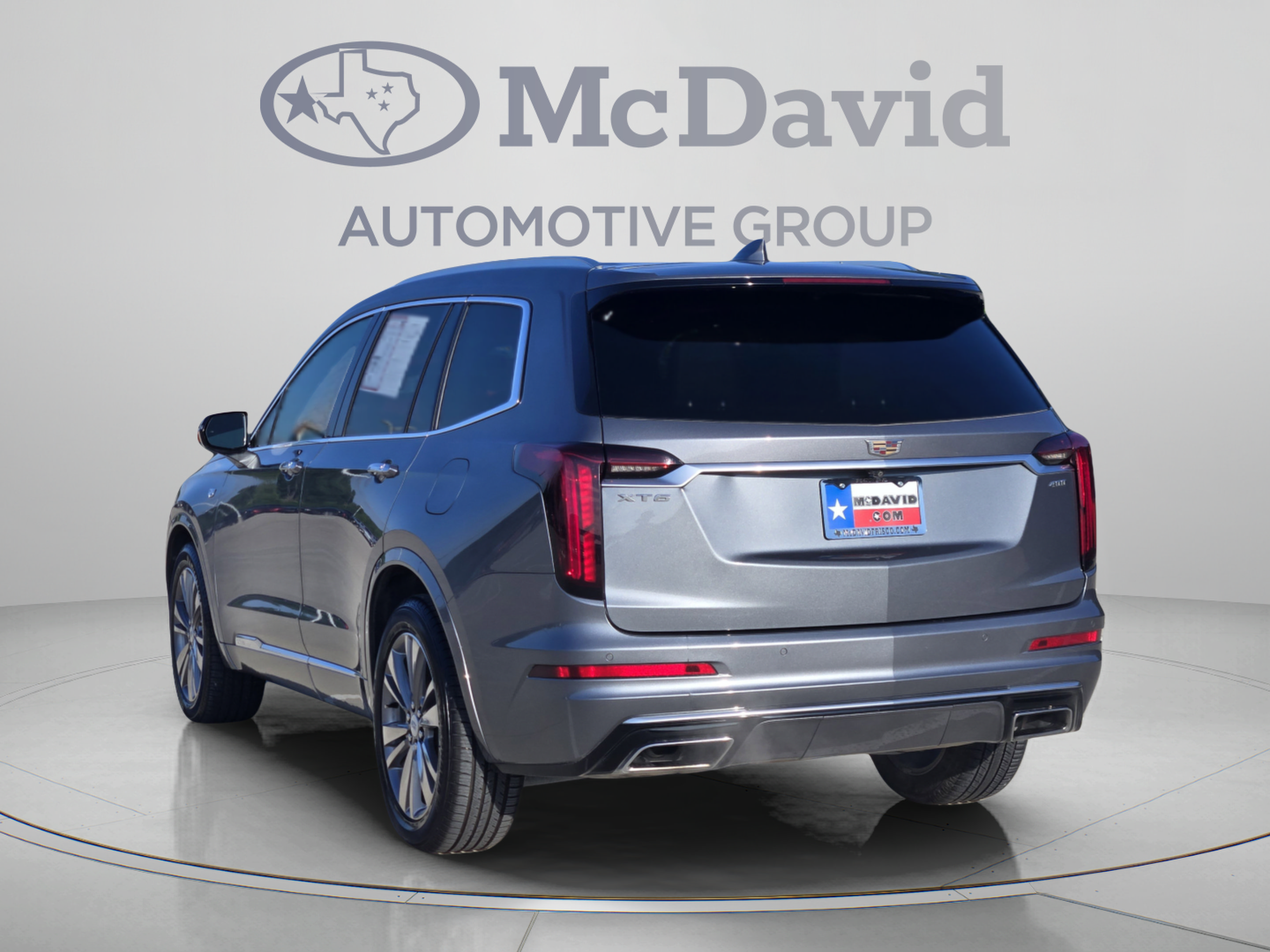 Used 2022 Cadillac XT6 Premium Luxury FWD image 4