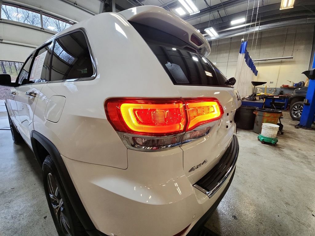 Used 2019 Jeep Grand Cherokee Limited image 30