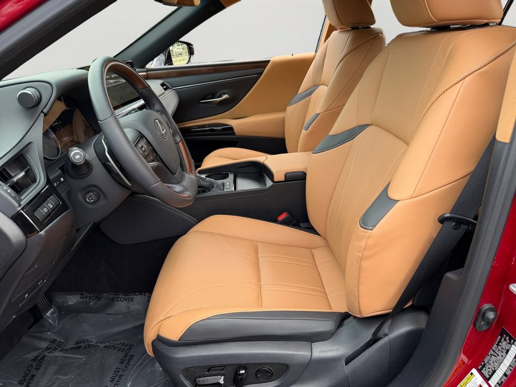 Certified 2024 Lexus ES 300h w/ Technology Package FWD image 16