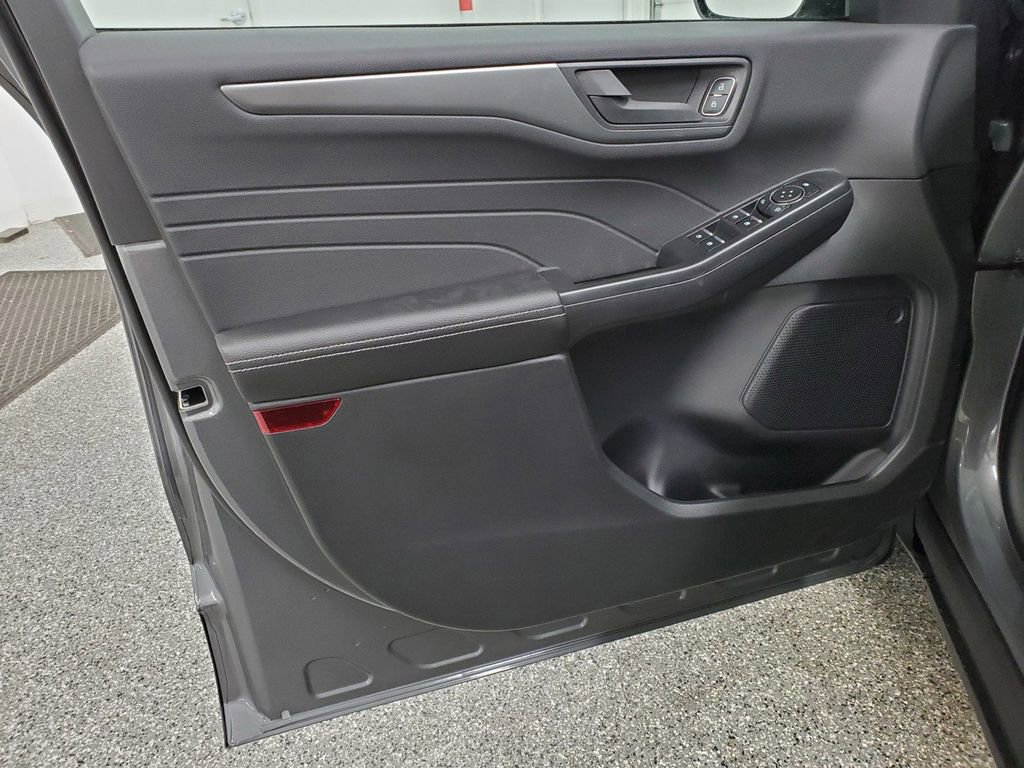 New 2026 Ford Escape Active w/ Cold Weather Package image 12