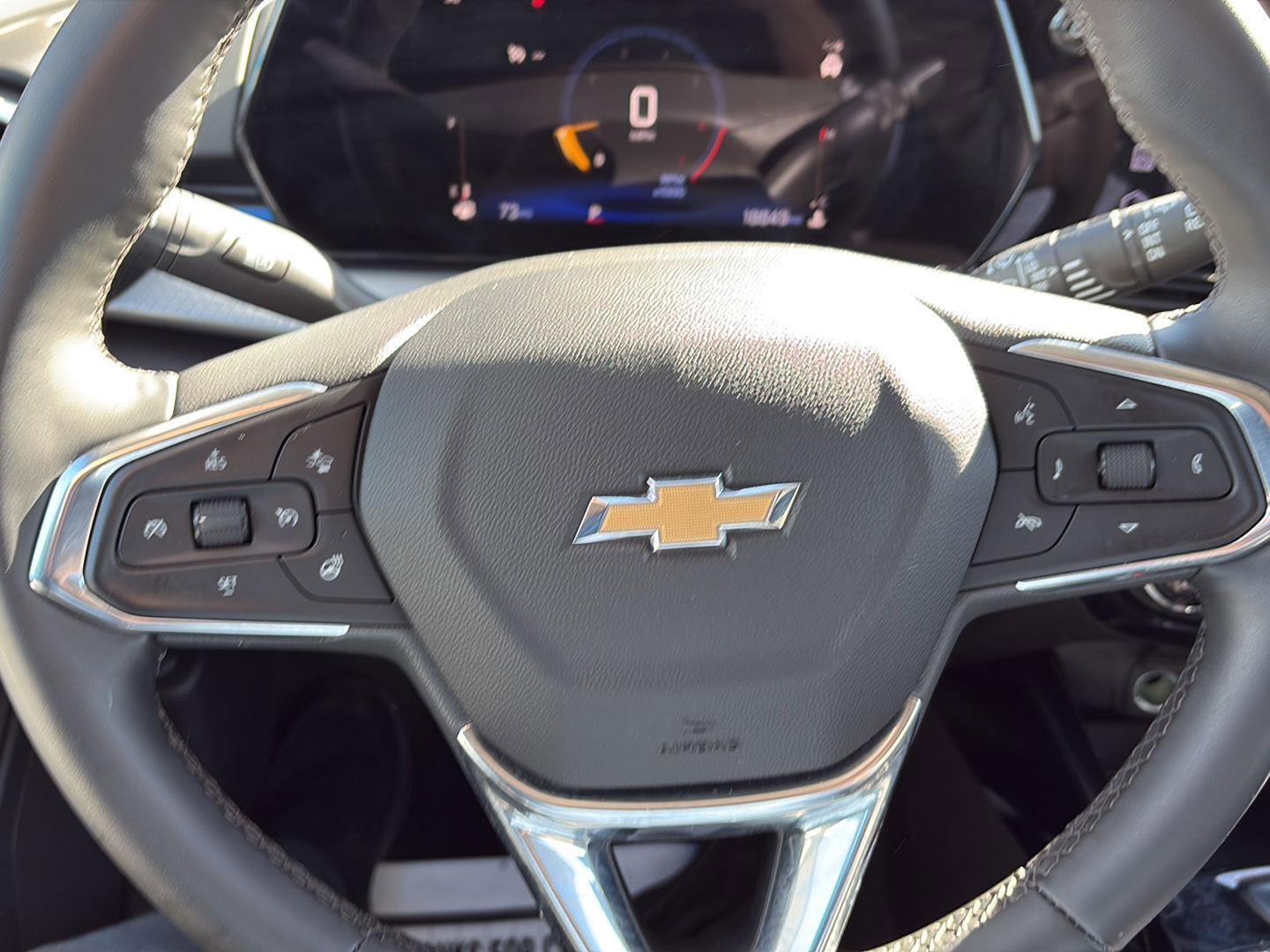 Used 2025 Chevrolet Trax LT w/ LT Convenience Package image 26