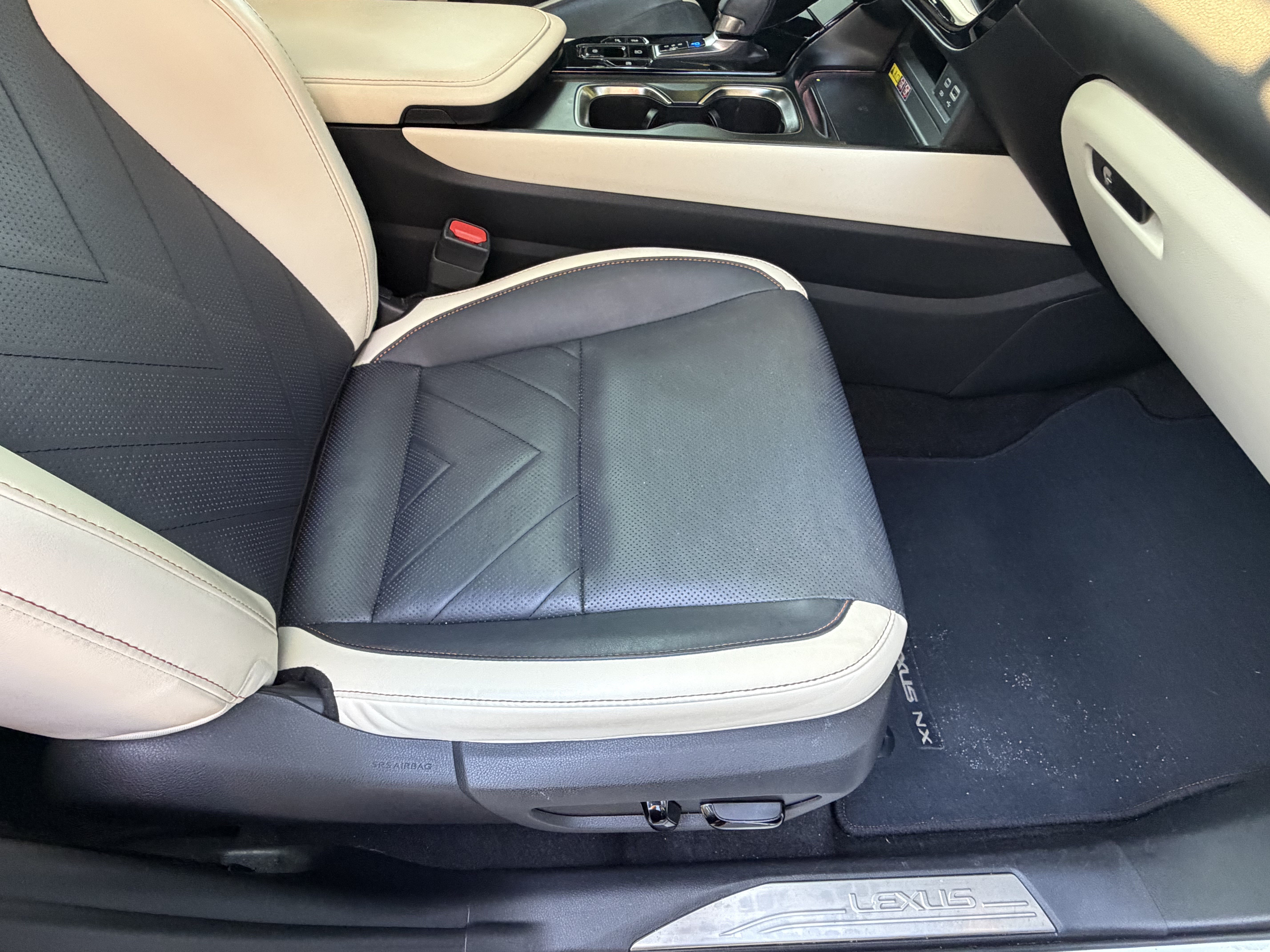 Certified 2024 Lexus NX 350h AWD w/ Vision Package image 41