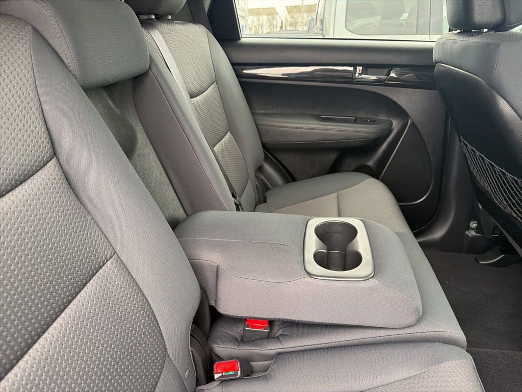 Used 2013 Kia Sorento LX image 38