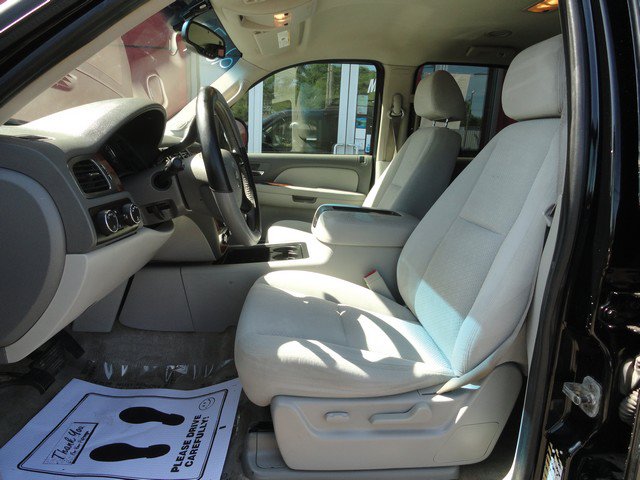 Used 2007 Chevrolet Tahoe LT AWD/4WD image 9