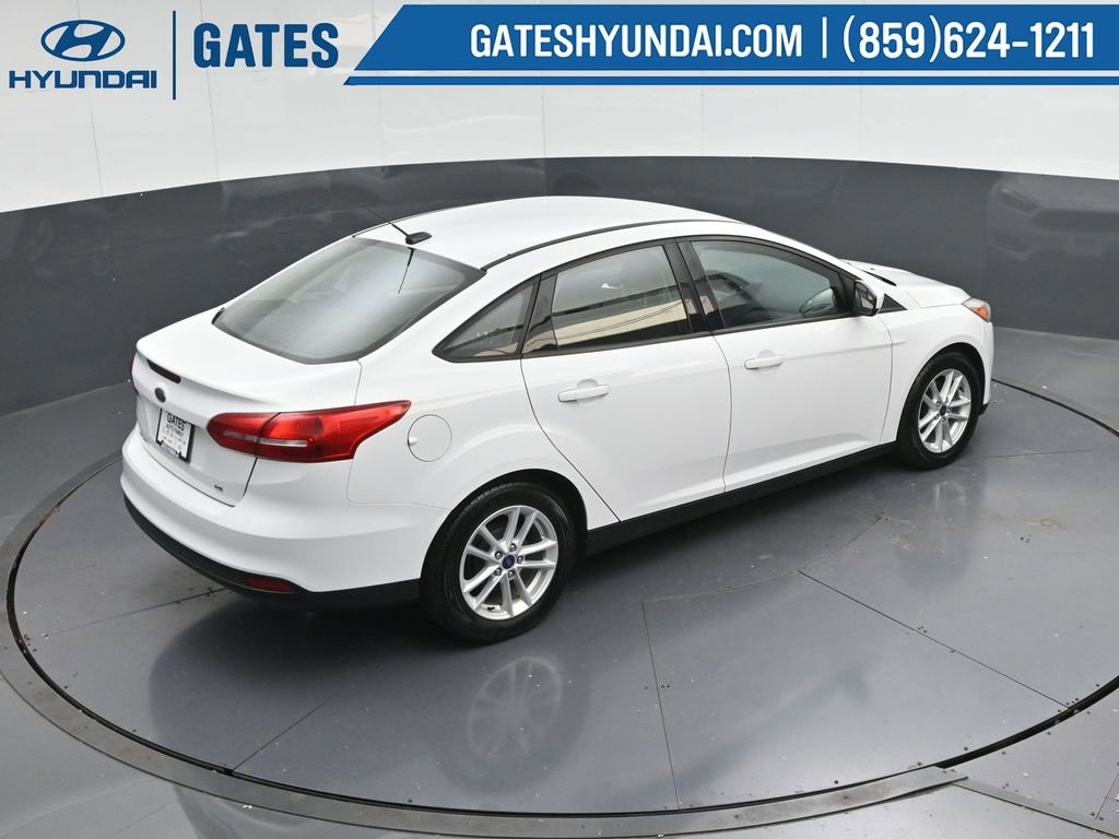 Used 2018 Ford Focus SE image 40