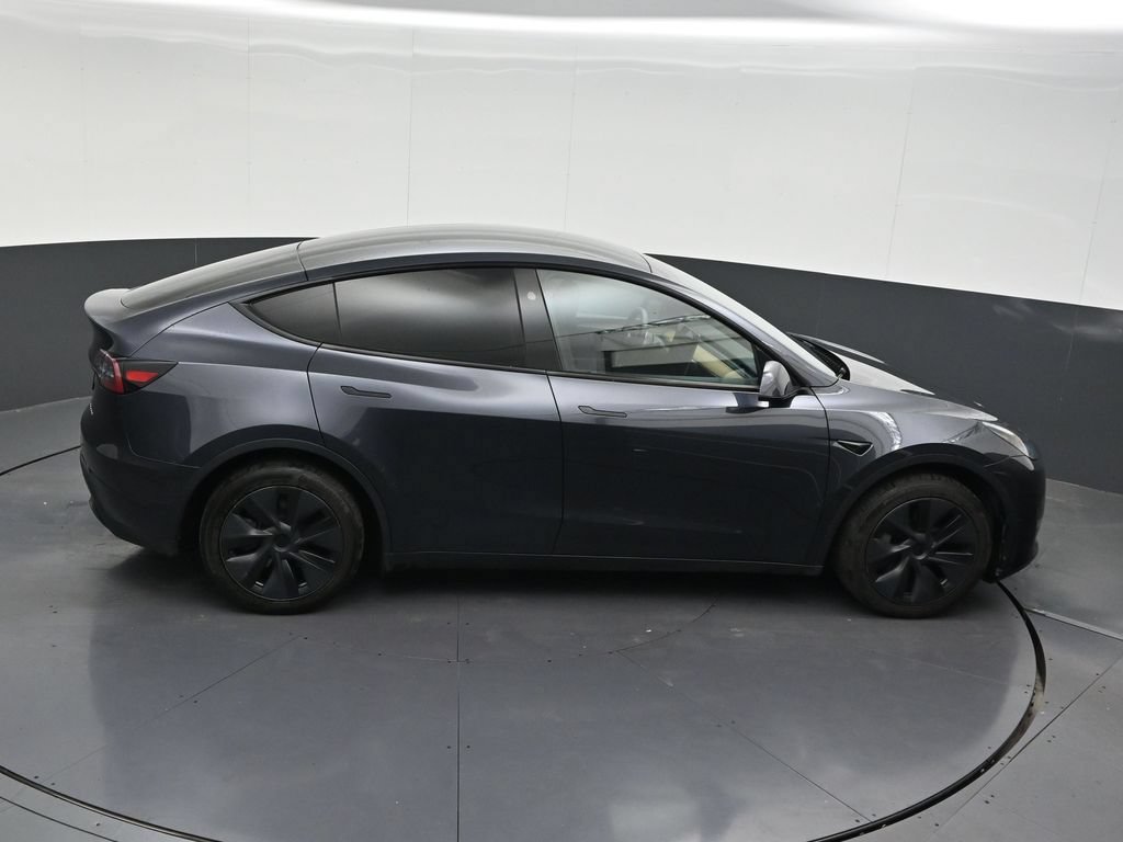 Used 2024 Tesla Model Y Long Range AWD/4WD image 19