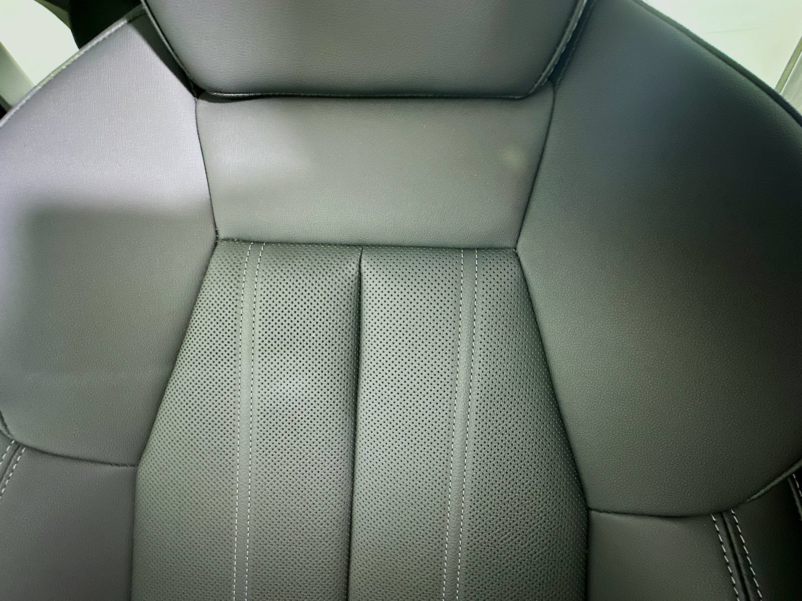 Used 2025 Audi Q5 Premium Plus w/ Premium Plus AWD/4WD image 40