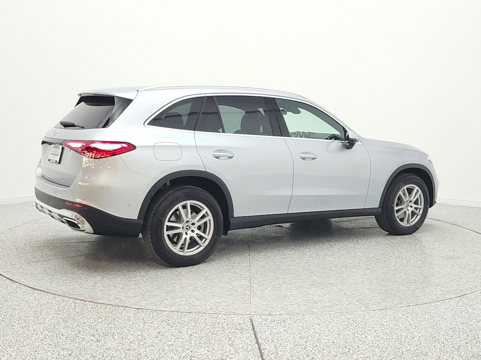 Certified 2025 Mercedes-Benz GLC 300 image 5