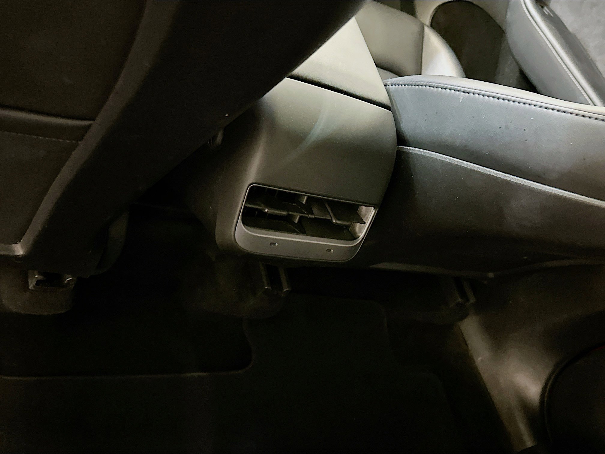 Used 2023 Tesla Model Y Long Range image 29