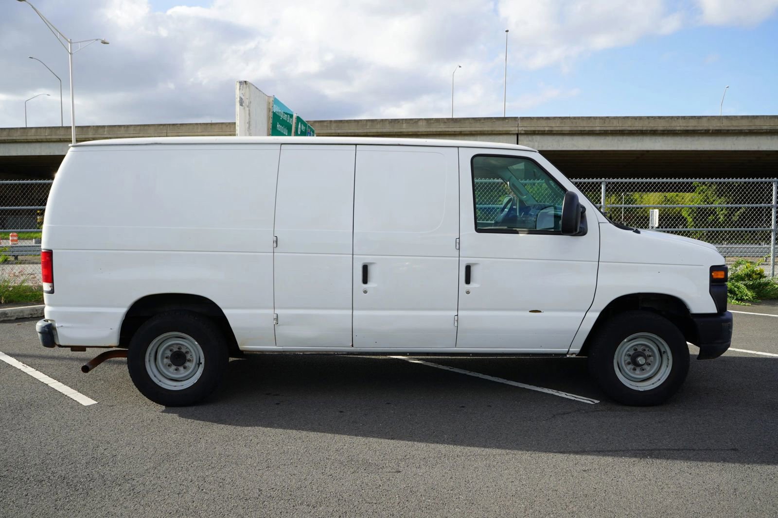 Used 2013 Ford E-150 and Econoline 150 image 20