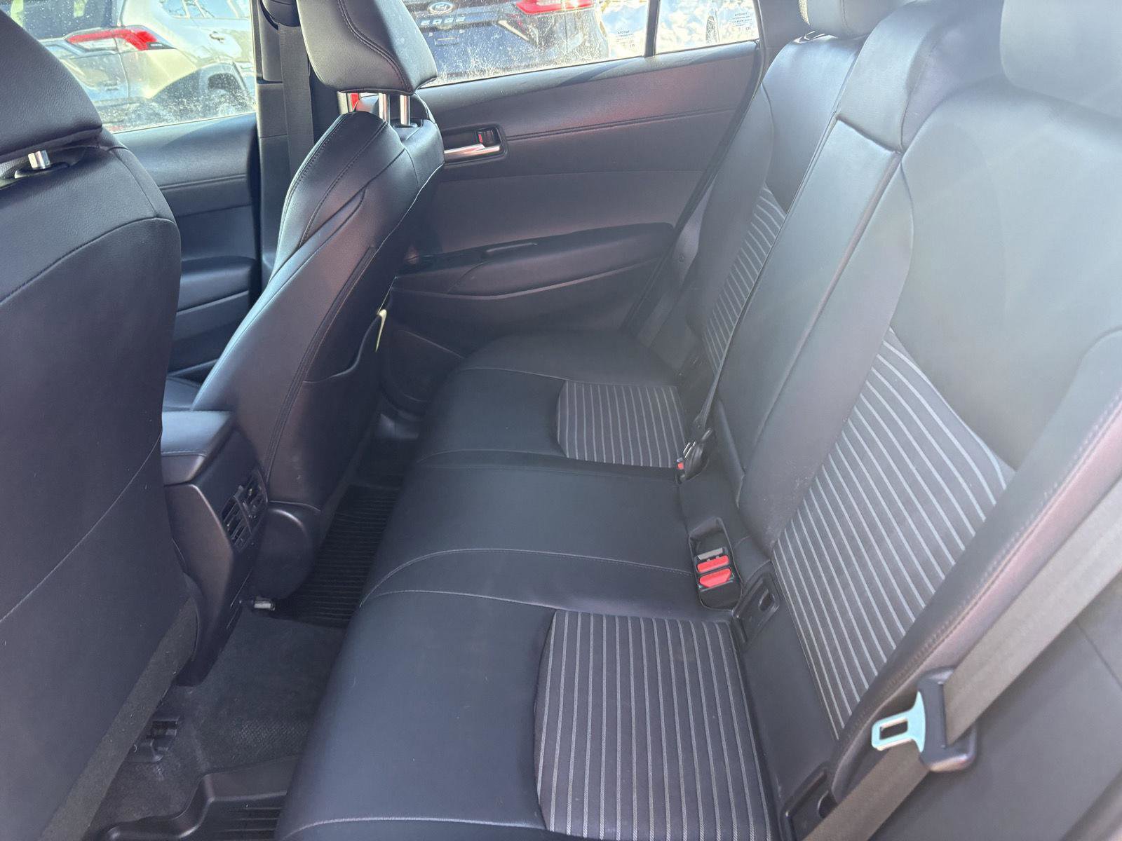 Used 2023 Toyota Corolla Cross XSE w/ Convenience Package image 16