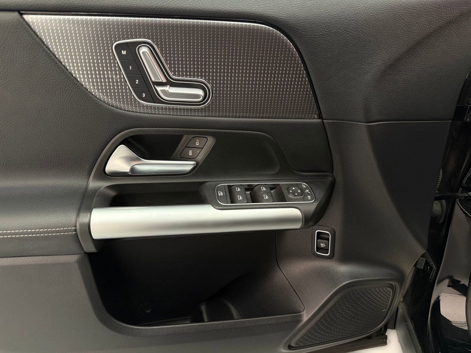 Used 2023 Mercedes-Benz GLA 250 image 11