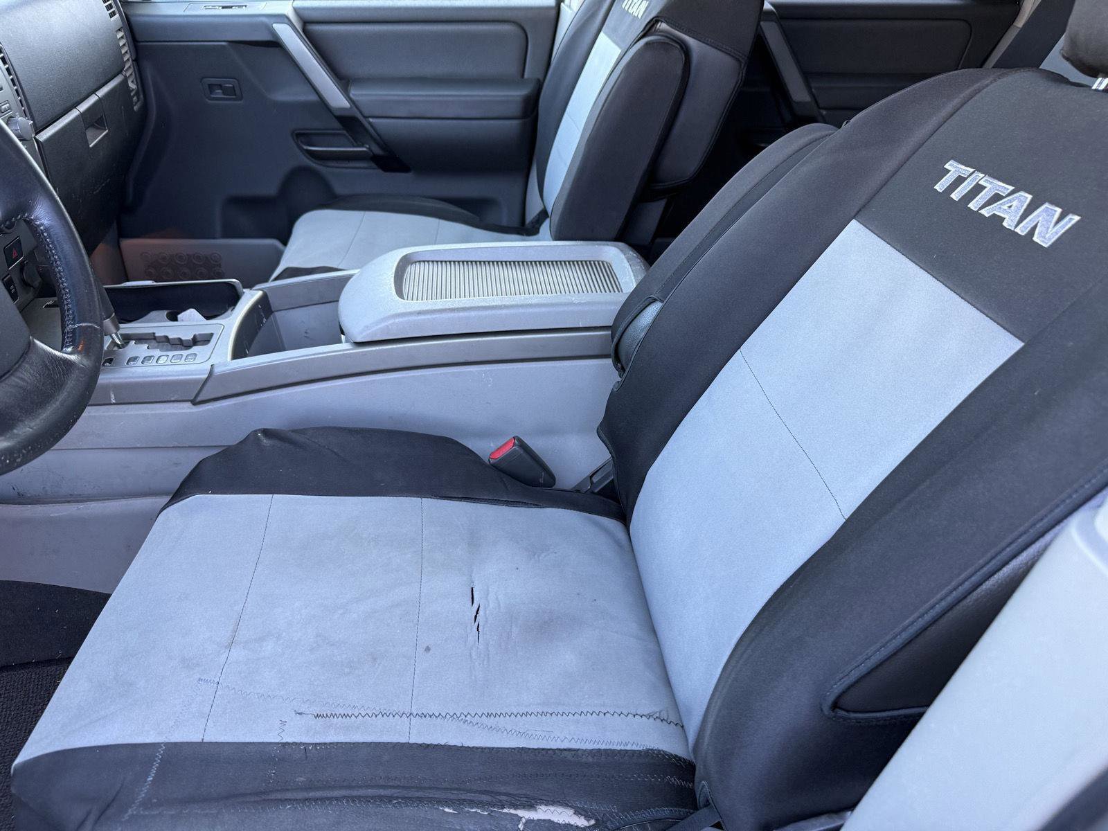 Used 2004 Nissan Titan LE w/ (SAB) Side-Airbag Pkg image 10